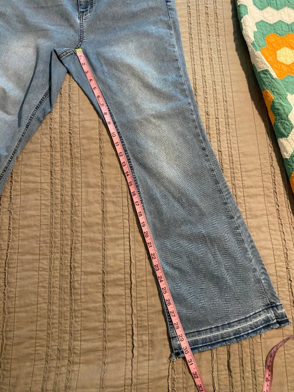 ARULA - Light Wash Flare Jeans Raw Hem Stretch Denim - Size 16 - Picture 9 of 10